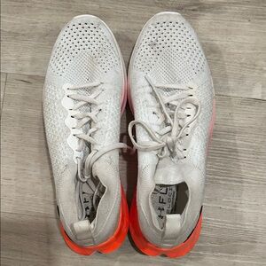 Under Armour Men's Gray and Orange Flow Velociti SE Size 10